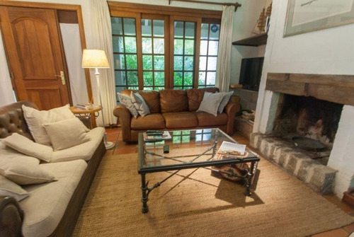 Casa En Venta De 4 Dormitorios En San Rafael
