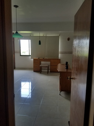 Imagen 3 de 20 de Casa En La Urb. Miranda