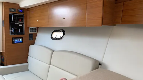 Crucero Quest 325 Con Mercruiser 320hp Td Con 90 Hs