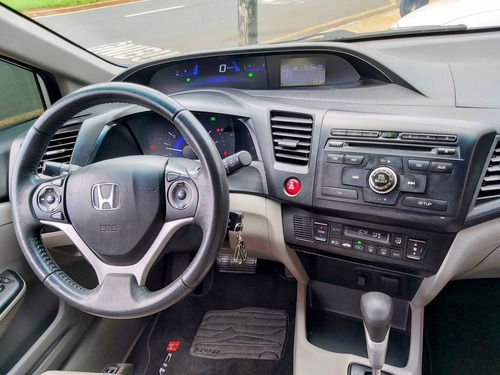Imagem 10 de 13 de Honda Civic 2.0 16v 4p Flex Lxr Automático