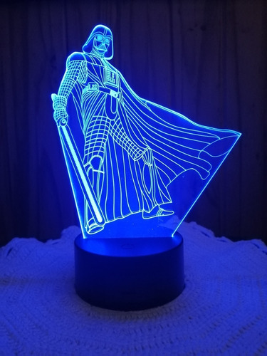 Imagen 4 de 8 de Lampara 3d 7 Colores Led Darth Vader Parado Star Wars