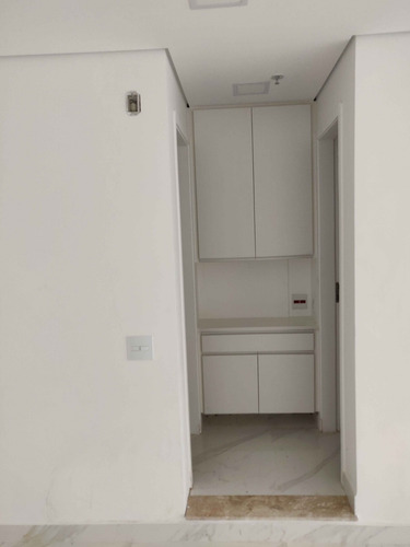 Sala Comercial Para Alugar Na Rua Orense (prq Jaboticabeiras), Centro, Diadema - Sp - Liv-5369