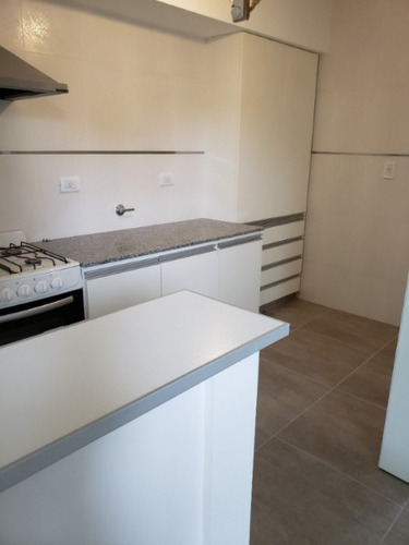 Imagen 5 de 13 de Dúplex A Estrenar - 4 Amb - Zona Constitución