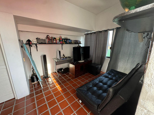 Casa Sola De Dos Niveles En Venta, En Privada Con Vigilancia En Lomas Tetela, Cuernavaca Morelos