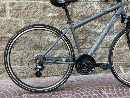 Imagen 4 de 8 de Bicicleta Híbrida Merida Crossway 10v (2021) - Urquiza Bikes