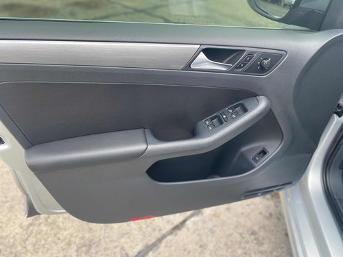 Volkswagen Vento 2.0 Sportline Tsi 200cv Dsg 2013