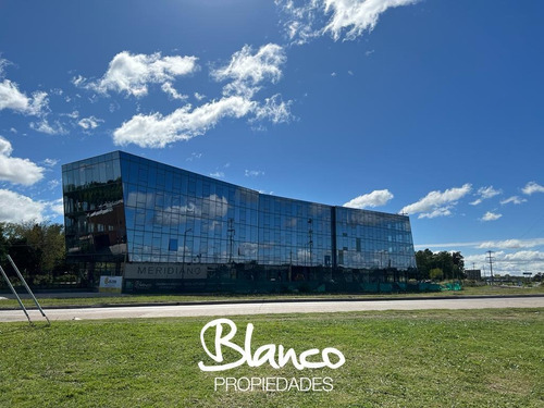 Imagen 12 de 22 de Nuevo Desarrollo En Pilar - Oficinas Y Locales En Inigualable Ubicación