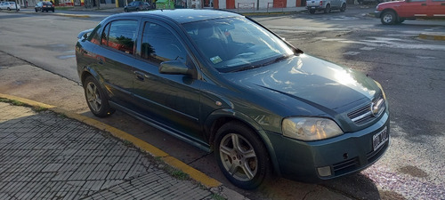 Chevrolet Astra 2.0gl Con Gnc 5p 2009