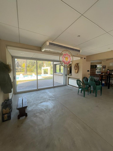 Imagen 16 de 30 de Venta Casa Moderna Y De Categoria En Parque Leloir
