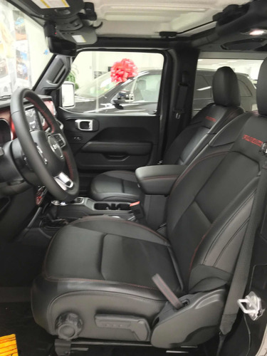 Imagen 9 de 14 de Jeep Wrangler Rubicon Deluxe