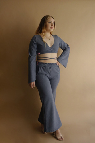 Imagen 2 de 8 de Set: Crop Top + Pants Setsy