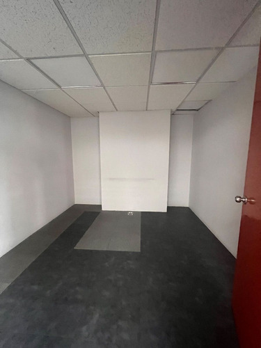 Renta Oficina 300m2 - Acondicionada - Lomas De Chapultepec, Miguel Hidalgo