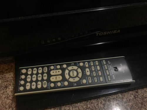 Imagen 2 de 3 de Televisor Toshiba Hd 720 Modelo 32av502r
