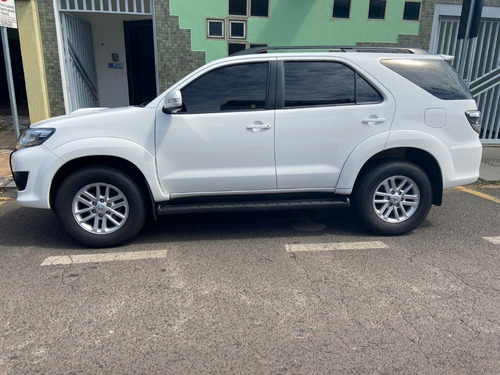 Imagem 5 de 14 de Toyota Hilux Sw4 Svr
