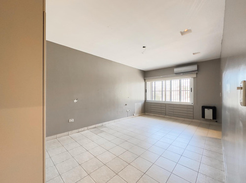 Casa En España 1300, San Miguel De Tucumán