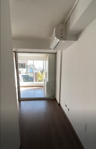 Prov. Oficina 2 Privados 1 Baño Sector Mt M. Montt