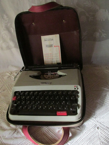 Maquina De Escribir Antares, Impecable 