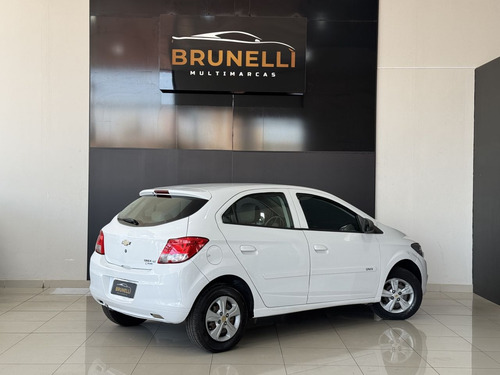 Chevrolet Onix ONIX HATCH LT 1.0 8V FlexPower 5p Mec.