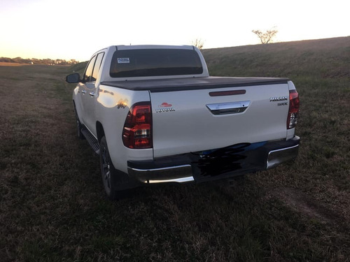 Toyota Hilux 2.8 Cd Srx 177cv 4x4 2017 Marioautos