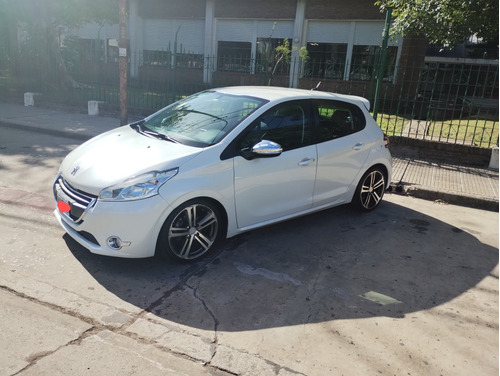 Peugeot 208 1.5 Allure Touchscreen