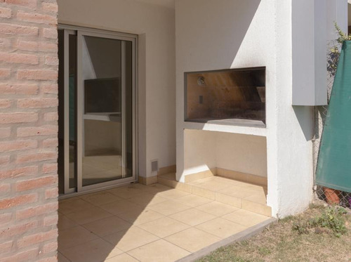 Imagen 4 de 12 de Duplex Housing De Manantiales! Oportunidad