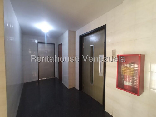 Apartamento En Venta Los Palos Grandes 25-22948