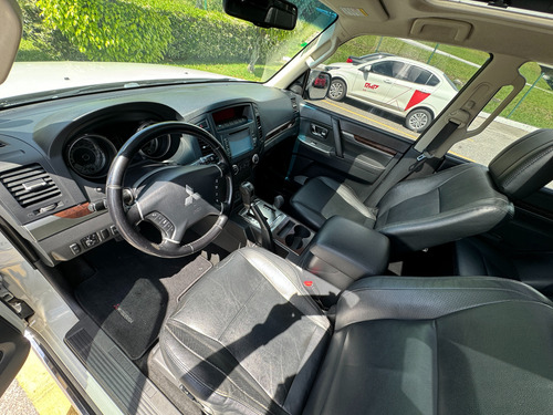 Mitsubishi Pajero Full 3.2 Hpe Aut. 5p