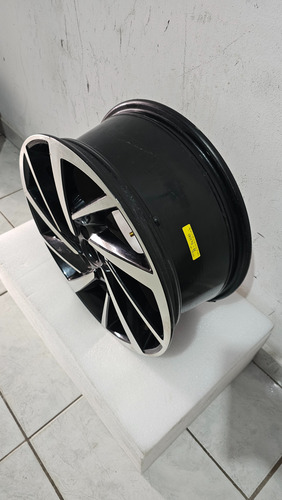 Par Rodas Virtus Aro 17 2018 19 20 21 22 23 Original (Usado)