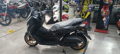 Imagen 7 de 11 de Nmax 155 Connected 2021 0km Negra