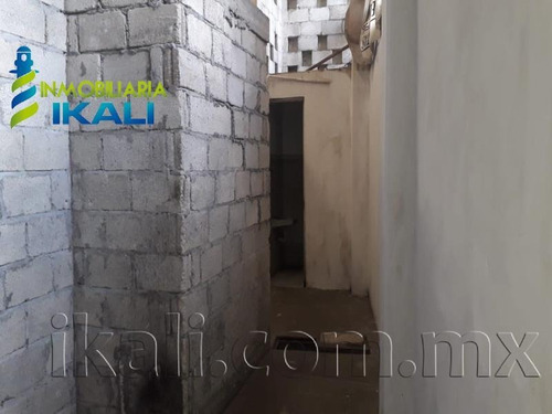 Imagen 7 de 10 de Local Comercial En Venta Tajin