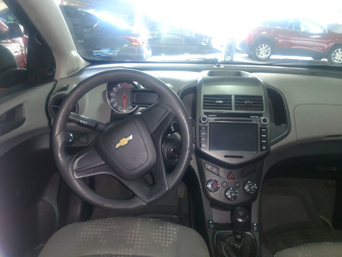 Imagen 9 de 10 de Chevrolet Sonic Ls Std 2013