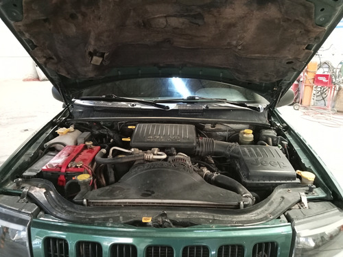 Jeep Grand Cherokee Limited V8 Quadra Drive 4x4 At