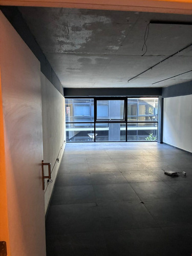 Venta Oficina Comercial - Ituzaingo