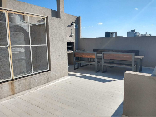 Hermoso Dos Ambientes En Pb Con Patio Bajas Expensas