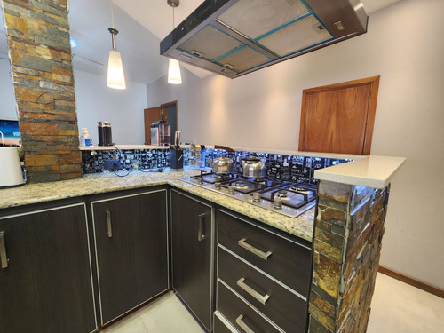Oportunidad Casa Quinta En Venta Sobre Avenida Gaspar Campos
