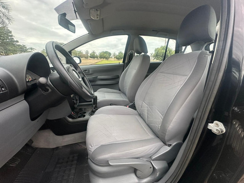 Volkswagen Spacefox 1.6 MI 8V FLEX 4P MANUAL