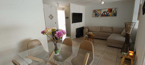 Casa En Excelente Condición Altos Del Raco. (100918)