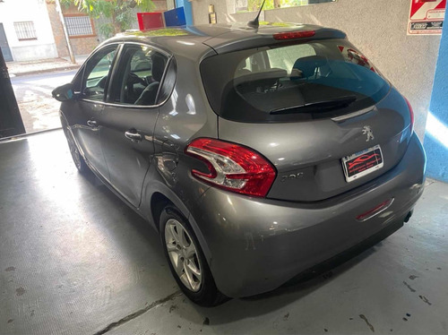 Peugeot 208 1.5 Allure Touchscreen 2013