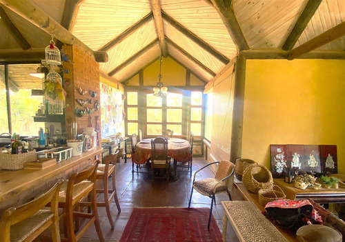 Casa En Venta De 5 Dorm. En Zapallar