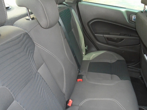 Imagen 12 de 15 de Ford Fiesta Titanium - Automática