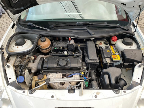 Peugeot 207 1.4 Xr Sport 8v Flex 4p Manual