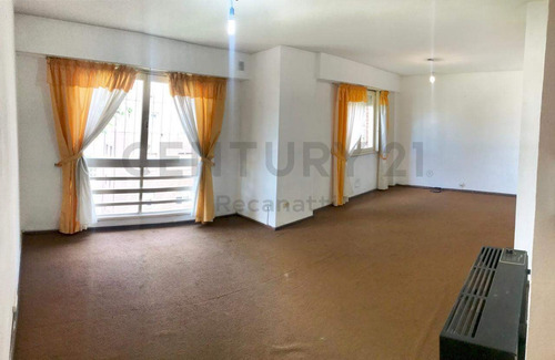 Departamento De 4 Ambientes A La Calle Zona Constitución Id 15319