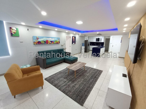 25-23520 Amplio Apartamento En Venta En El Paraíso