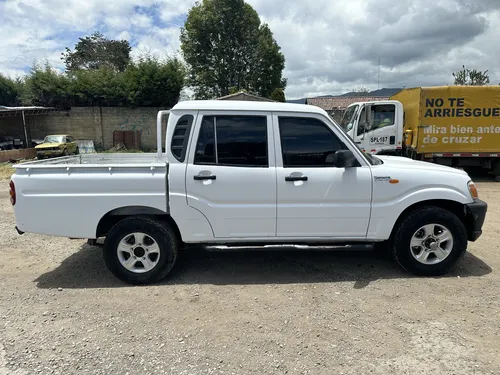 Mahindra Pik-Up 2.2 116 hp 4x4