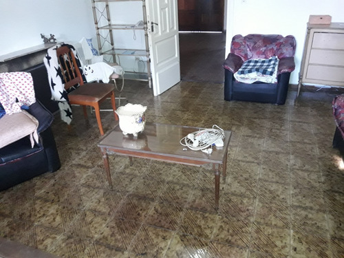 En Venta Chalet 4 Ambientes Con Garage En Banfield (136)
