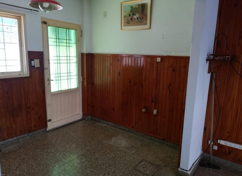 Imagen 1 de 7 de Venta Ph 3 Ambientes Con Fondo En Linda Zona De Moron