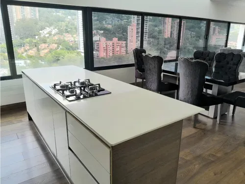 190m2 Apartamento En El Poblado