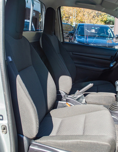 Imagen 18 de 19 de Toyota Hilux Cabina Simple 4x4
