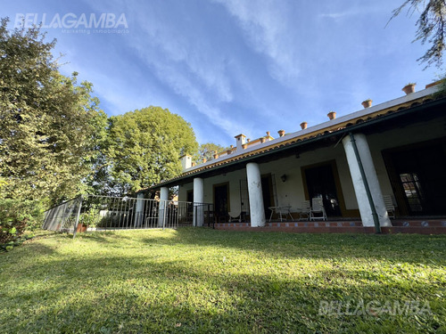 Casa Venta Vicente Lopez 7 Ambientes Jardin Pileta