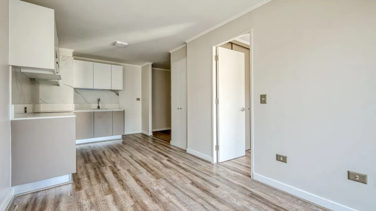 Imagen 4 de 17 de Arriendo De Departamento En Santiago. 1 Dormitorio, 1 Baño.